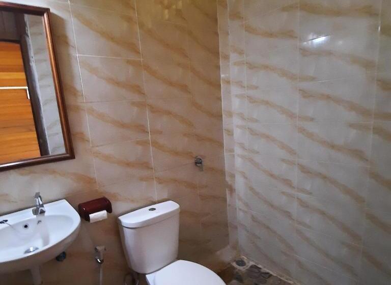 Номер Стандарт, Besar Bulan Baru   Senggigi