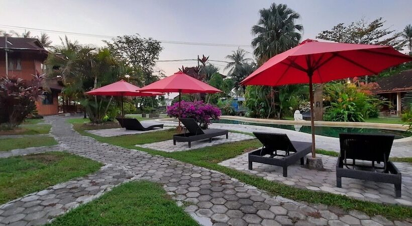 Номер Стандарт, Besar Bulan Baru   Senggigi