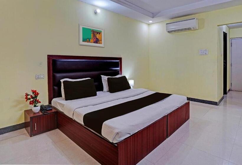 Quarto Triplo Clássico, Ananya Royals By Oyo Rooms