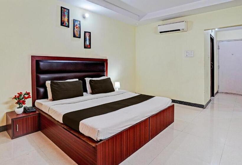 Quarto Triplo Clássico, Ananya Royals By Oyo Rooms