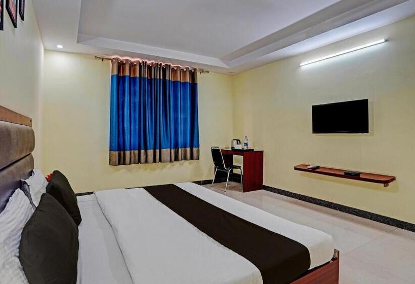 Quarto Triplo Clássico, Ananya Royals By Oyo Rooms