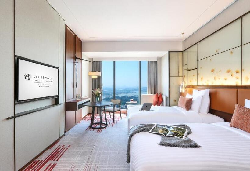 اتاق لوکس با چشم‌انداز شهر, Pullman Huizhou Kaisa