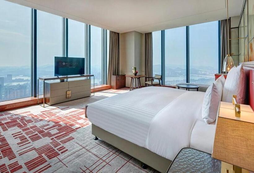 اتاق دلوکس با تخت کینگ و چشم‌انداز, Pullman Huizhou Kaisa