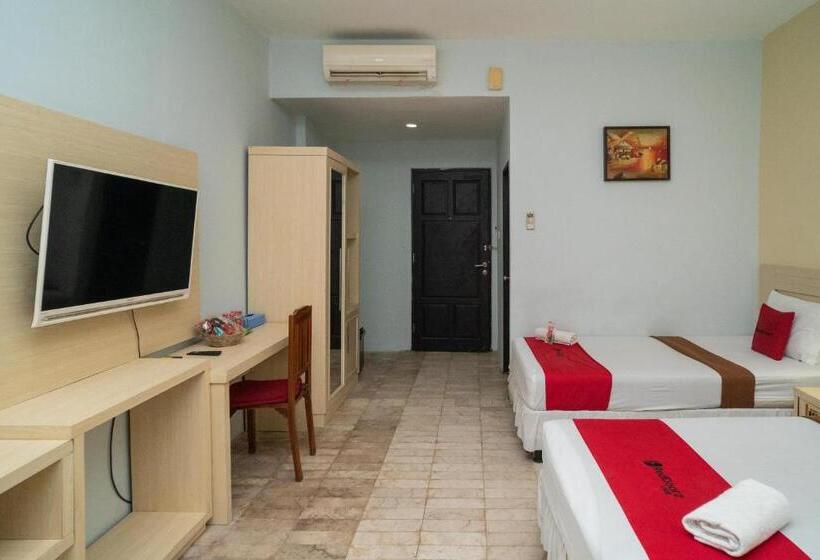 Номер Deluxe, Reddoorz Plus Near Uin Banjarmasin