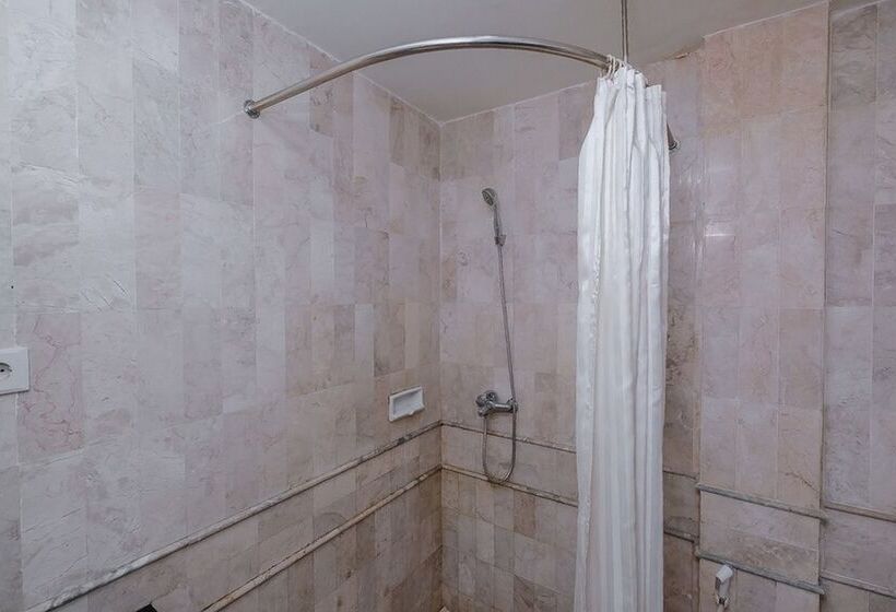 Номер Deluxe, Reddoorz Plus Near Uin Banjarmasin