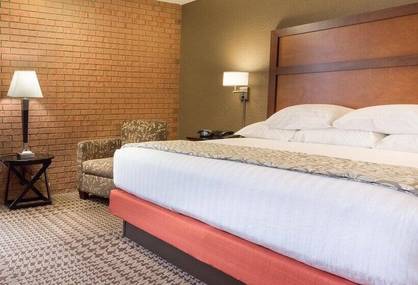 Номер Deluxe, Drury Inn & Suites Jackson Mo