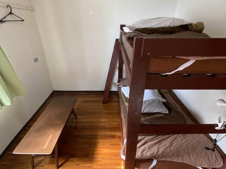 Номер Стандарт, Guesthouse Base Okinawa