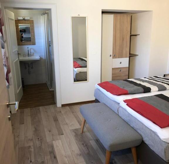 Апартаменты 1 Спальня, Haus Marjanne