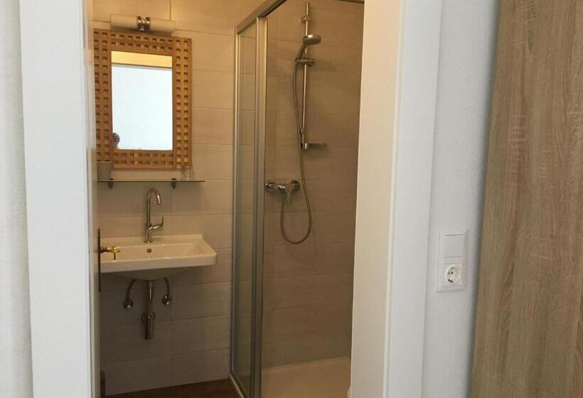 Студио Стандарт с Балконом, Haus Marjanne