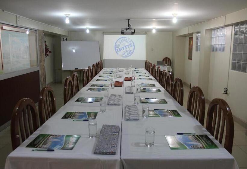 استودیوی لوکس, Auditorio & Centro De Capacitaciones Central Park Pucallpa
