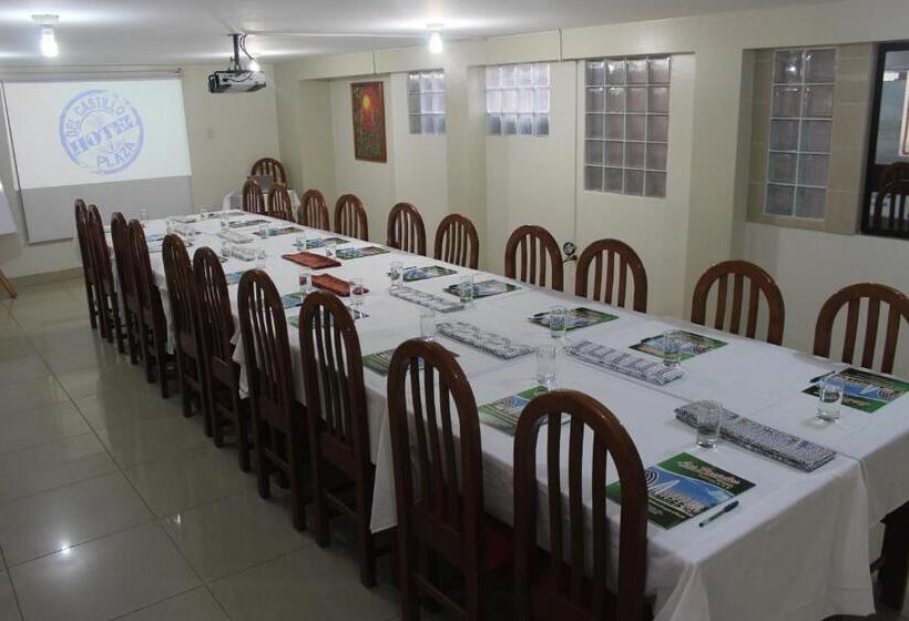 استودیوی لوکس, Auditorio & Centro De Capacitaciones Central Park Pucallpa