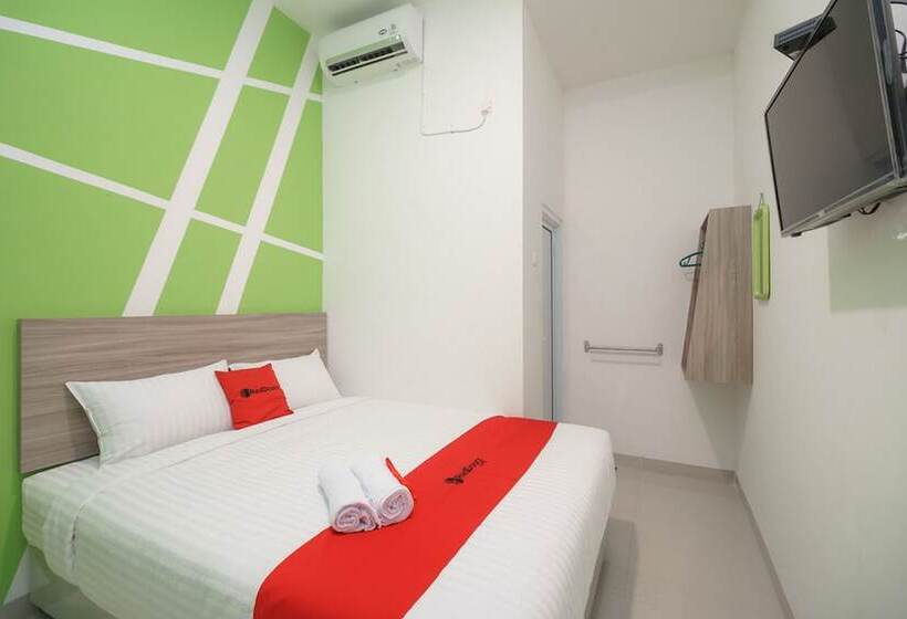 Номер Стандарт, Reddoorz Plus At Grand Tara Homestay Palembang