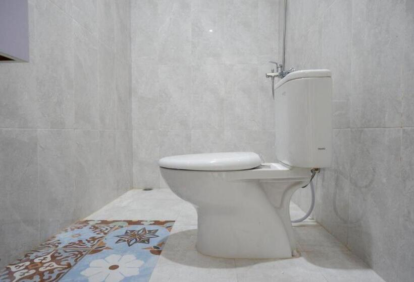 스탠다드 룸, Reddoorz Syariah Near Mutiara Sis Al Jufrie Airport Palu 2
