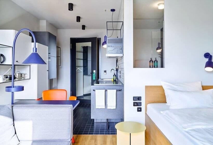 Студия Стандарт, Stayery Bielefeld Hauptbahnhof
