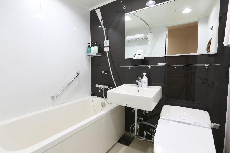 اتاق لوکس سه تخته, Larimar Hotel & Resort