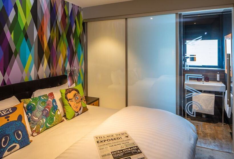 اتاق استاندارد, Village Hotel Basingstoke