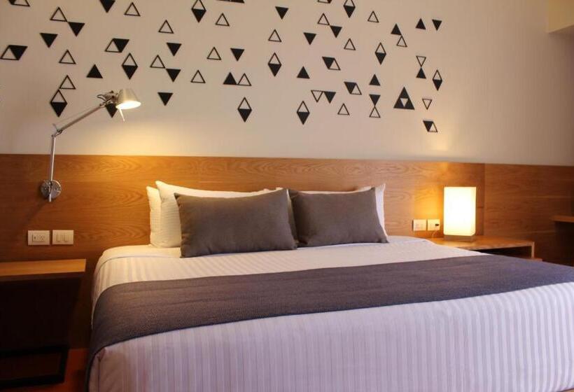 Quarto Estandar Cama King, Mexico Plaza Queretaro