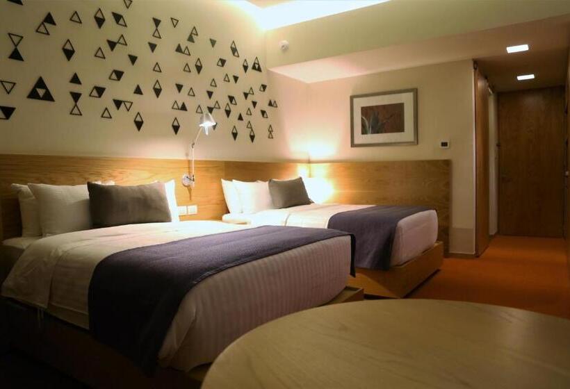 Quarto Estandar 2 Camas Casal, Mexico Plaza Queretaro