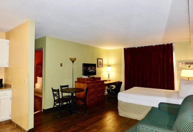 豪华套房, Americas Best Value Inn & Suites Anchorage Airport
