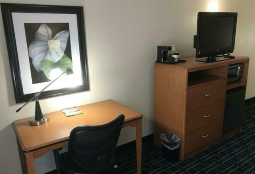 Номер Стандарт Кровать Кинг Адаптированный для Инвалидов, Best Western Louisville South   Shepherdsville