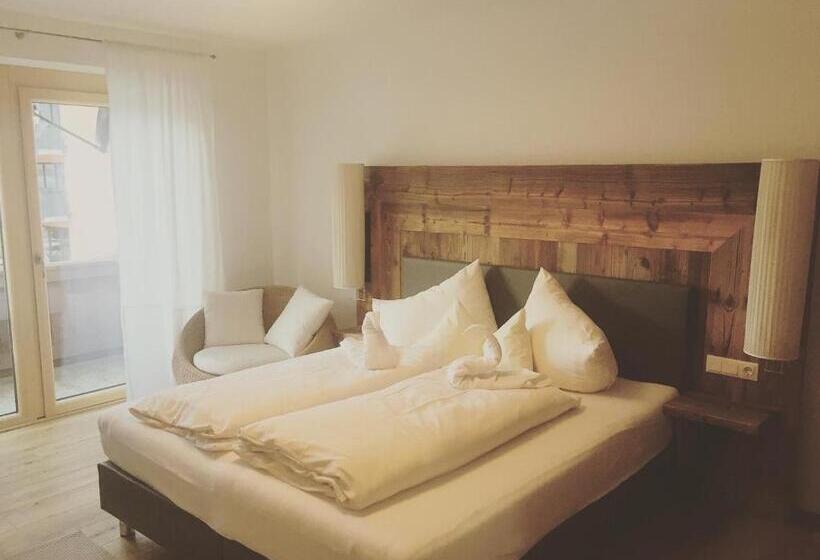 Апартаменты 1 Спальня с Видом, Aparthotel Krösbacher