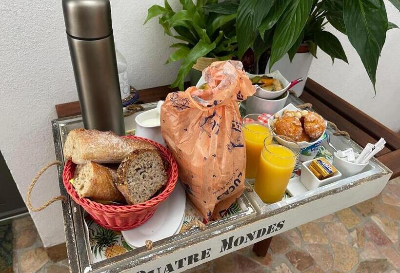 سوییت با چشم‌انداز باغ, B&b Les 4 Mondes