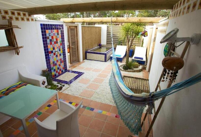 سوییت با چشم‌انداز باغ, B&b Les 4 Mondes