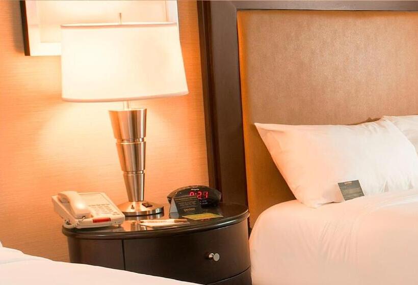 Номер Стандарт, Gold Strike Casino Resort