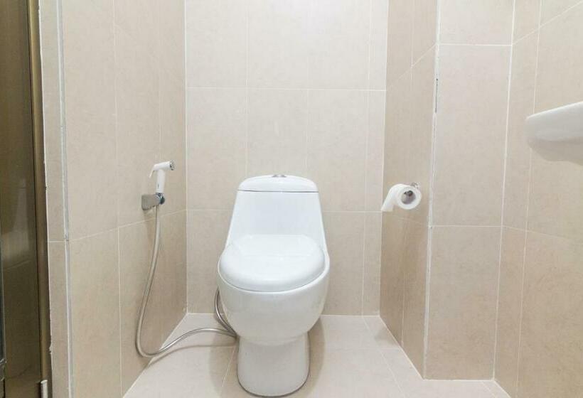 Номер Deluxe, Capital O 1867 Kara Guest House