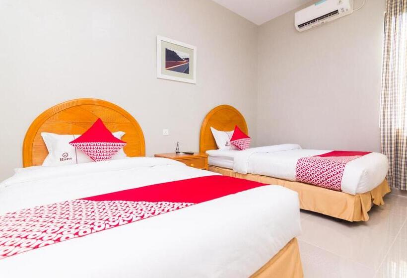 Quarto Deluxe, Capital O 1867 Kara Guest House