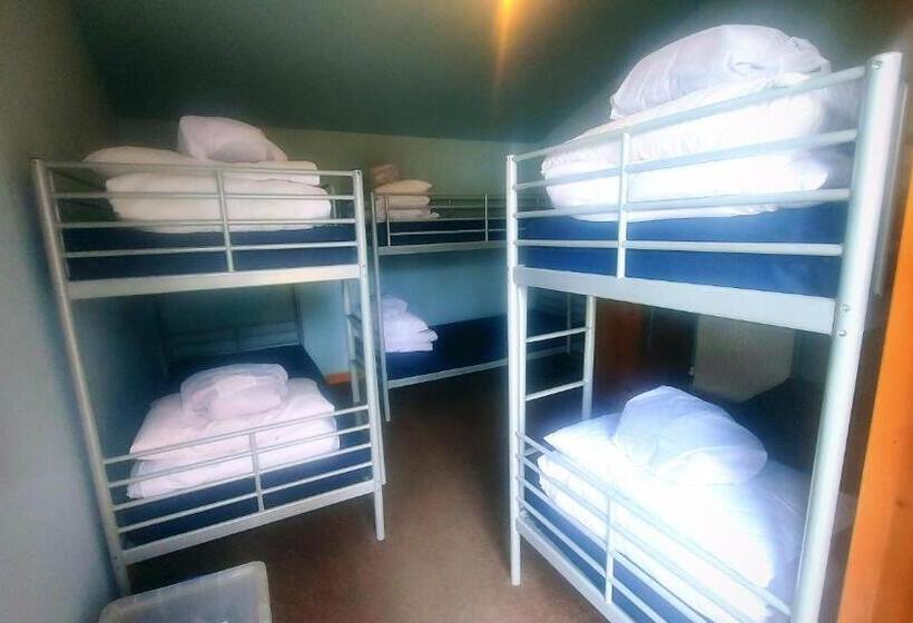 Семейный Номер Совместный Санузел, Private Room At Torrent Walk Bunkhouse In Snowdonia