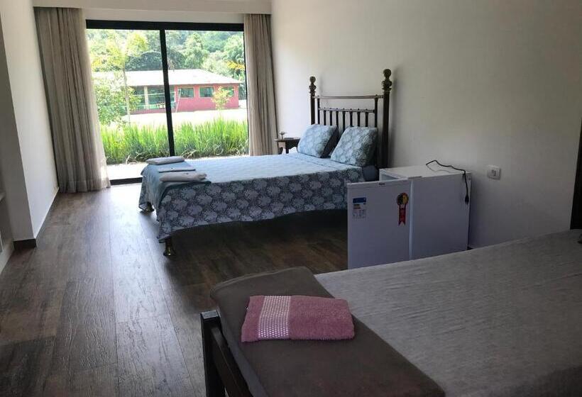4인용 스탠다드 룸, Espaço Casa Na Rocha