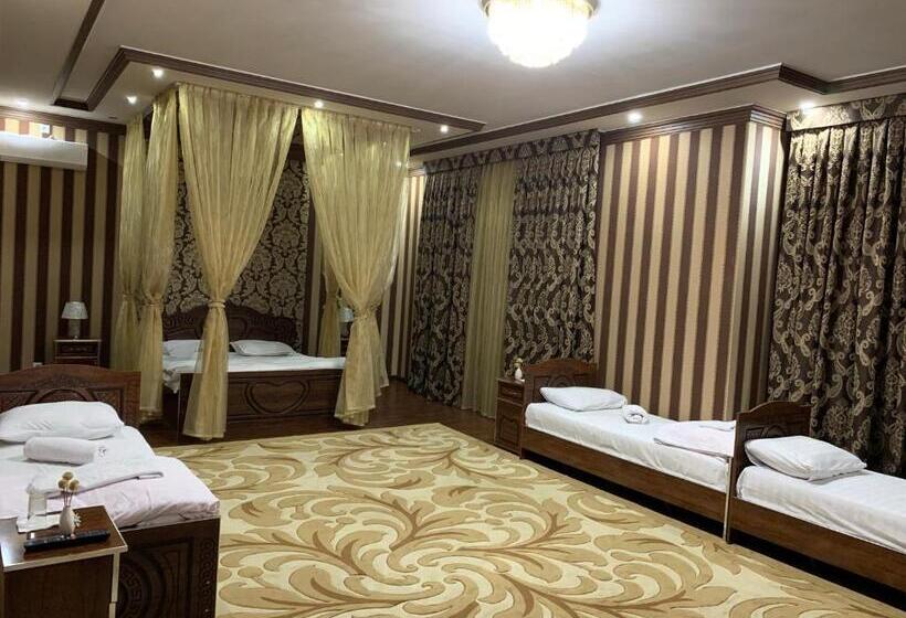 اتاق خانوادگی, Sitorabonu Guest House