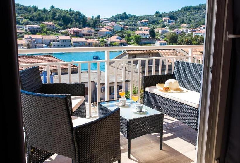 آپارتمان 2 خوابه با چشم‌انداز دریا, Apartments Sunshine Home
