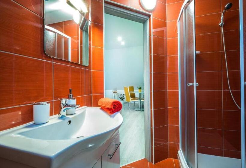 استودیوی استاندارد, Apartments Sunshine Home