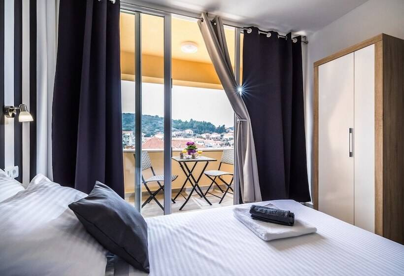 اتاق استاندارد با بالکن, Apartments Sunshine Home