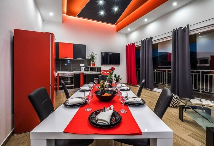 آپارتمان 2 خوابه با چشم‌انداز دریا, Apartments Sunshine Home