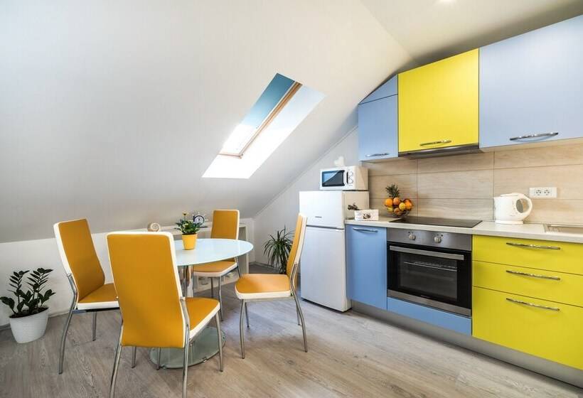 استودیوی استاندارد, Apartments Sunshine Home