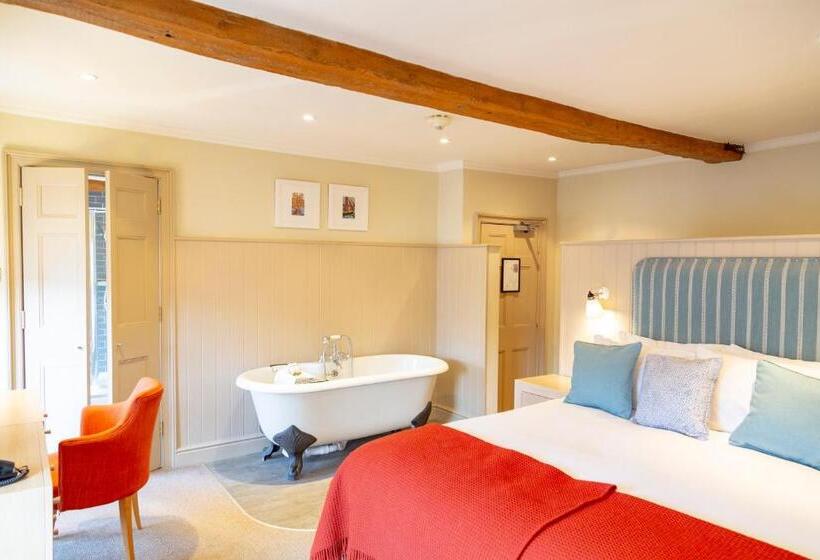 Family Suite, Crown