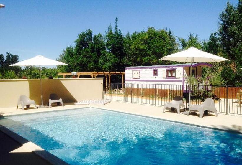 اتاق استاندارد, Des Roulottes En Provence