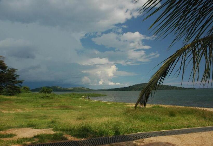 خانه 1 خوابه, Victoria Lake View Guesthouse & Safaris