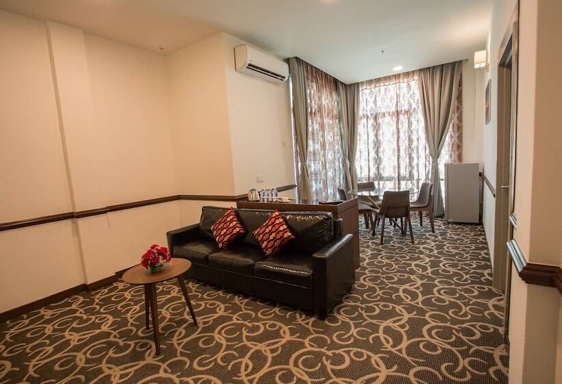 سوییت, Adya Hotel Chenang