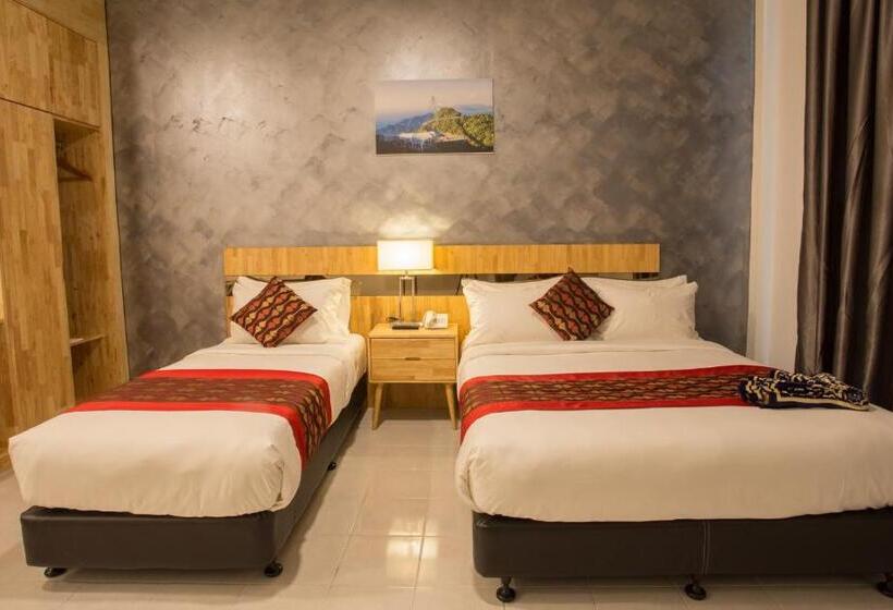اتاق لوکس خانوادگی, Adya Hotel Chenang