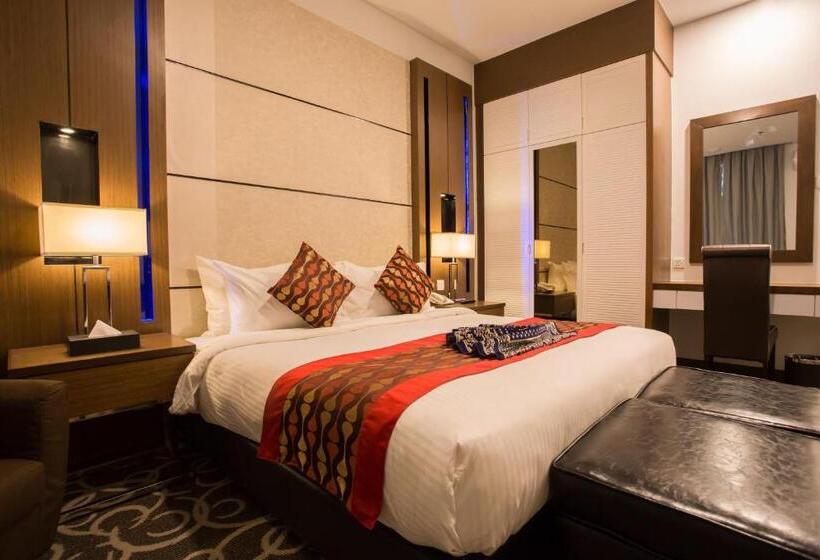 سوییت, Adya Hotel Chenang