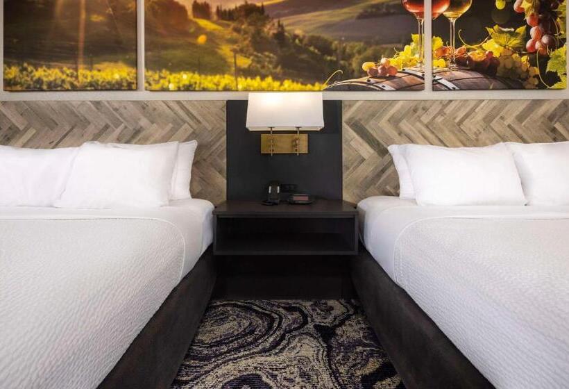 اتاق استاندارد, Clarion Inn Biltmore Village