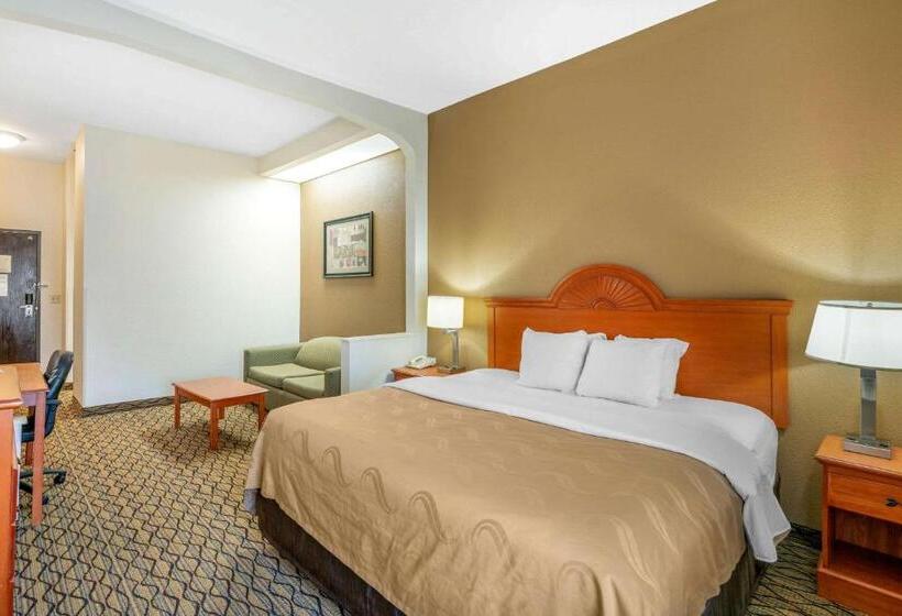 Люкс Кровать Кинг, Quality Inn & Suites Jefferson City