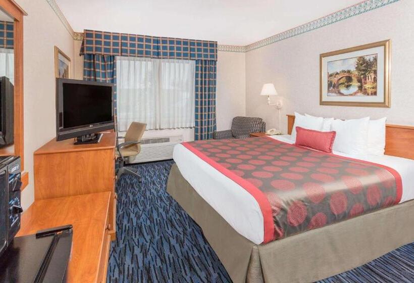 Номер Стандарт, Ramada By Wyndham Kent Seattle Area