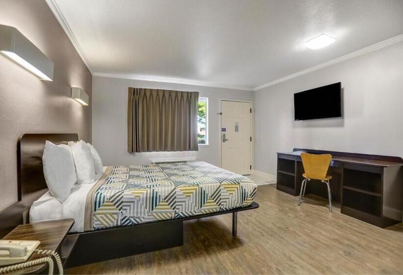 Стандартный Номер Кровать Кинг, Motel 6lodi, Ca