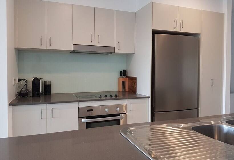 آپارتمان دلوکس 3 خوابه, Beau Monde Apartments Newcastle   Worth Place Apartment