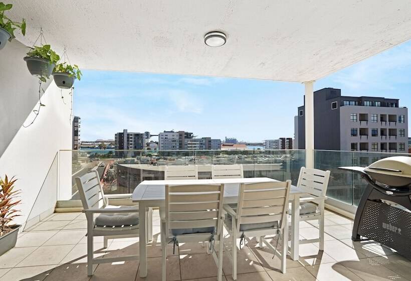 آپارتمان دلوکس 3 خوابه, Beau Monde Apartments Newcastle   Worth Place Apartment